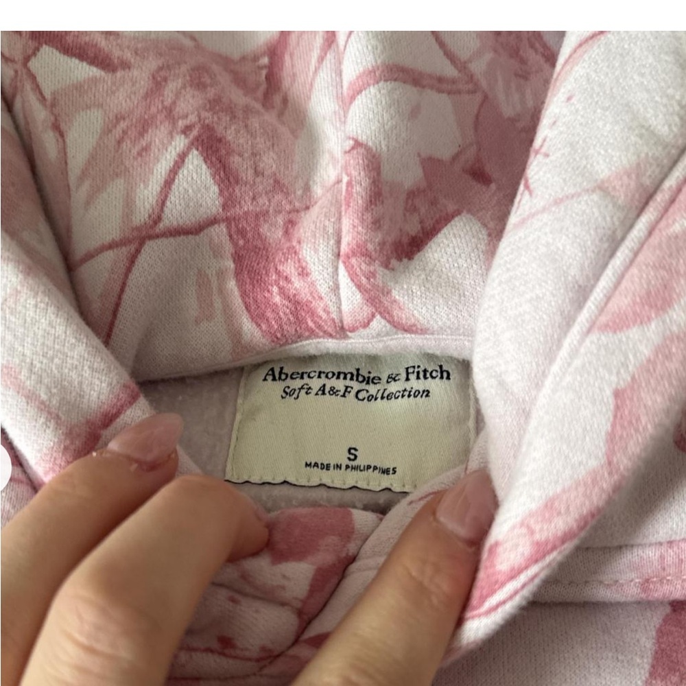 Abercrombie & Fitch Pink Camo Pattern Hoodie - Picture 4 of 4